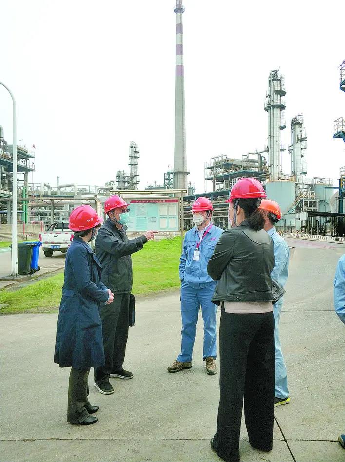 全國應急管理系統(tǒng)全力保障復工復產(chǎn)工作綜述(圖1) 全國應急管理系統(tǒng)全力保障復工復產(chǎn)工作綜述(圖1)