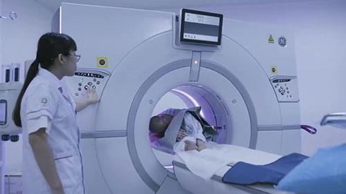 身體被敲斷4次的折疊人出院，打開折疊人生(圖5)