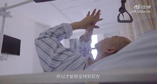 身體被敲斷4次的折疊人出院，打開折疊人生(圖11)