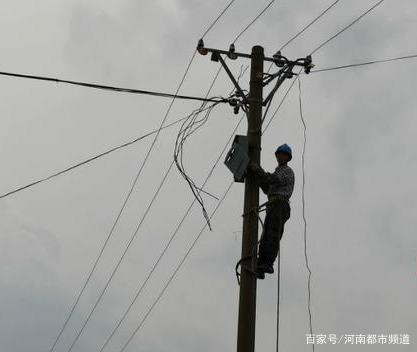 綏化突遭龍卷風(fēng)襲擊，房蓋在天上飛！村民：我70歲沒見過這事(圖8)