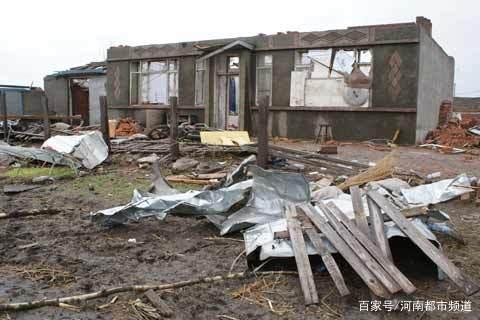 綏化突遭龍卷風(fēng)襲擊，房蓋在天上飛！村民：我70歲沒見過這事(圖5)