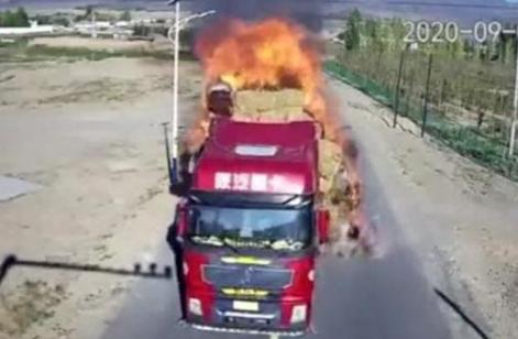 司機回應開起火貨車狂奔1公里說了什么?具體什么情況?(圖2) 司機回應開起火貨車狂奔1公里說了什么?具體什么情況?(圖2)