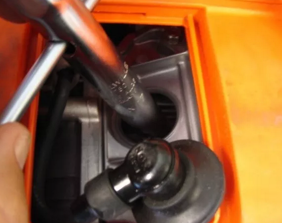 雙輸出液壓機(jī)動(dòng)泵維修維護(hù)指導(dǎo)說明書(圖4) 雙輸出液壓機(jī)動(dòng)泵維修維護(hù)指導(dǎo)說明書(圖4)