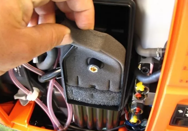 雙輸出液壓機(jī)動(dòng)泵維修維護(hù)指導(dǎo)說明書(圖3) 雙輸出液壓機(jī)動(dòng)泵維修維護(hù)指導(dǎo)說明書(圖3)