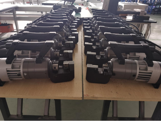 建機協(xié)會代表到浙考察合作工廠——歐盾科技(圖1) 建機協(xié)會代表到浙考察合作工廠——歐盾科技(圖2)